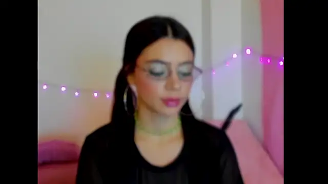 Snapshot of Danna_Myst chatting on October 24, 2025, 11:45 pm Danna Myst online show from October 24, 2025, 11:45 pm