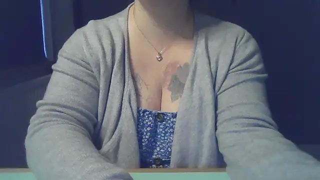 sizha6 online show from April 22, 2026, 6:42 pm