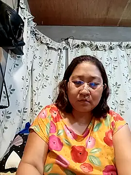 Snapshot of hotchubby88 chatting on October 4, 2025, 4:10 am hotchubby88 online show from October 4, 2025, 4:10 am