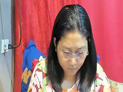 hotchubby88 online show from April 21, 2026, 10:10 am