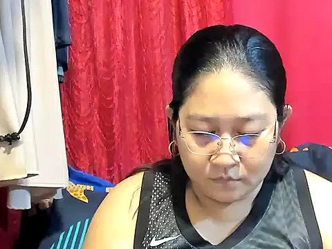 hotchubby88 online show from May 14, 2026, 2:51 am