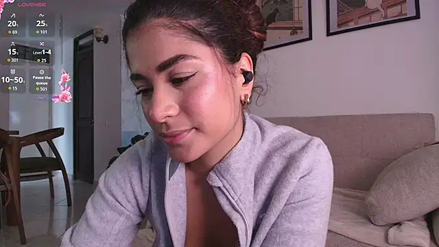 mmycaliope online show from May 5, 2026, 9:23 pm