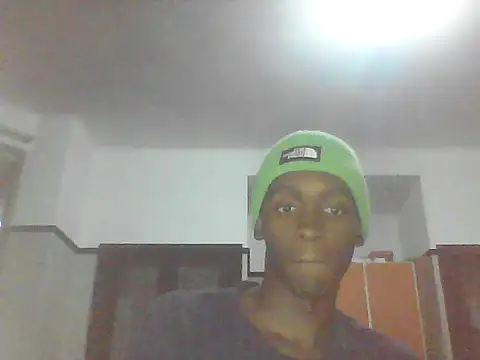 Snapshot of MpVitaminD chatting on October 3, 2025, 11:46 pm MpVitaminD online show from October 3, 2025, 11:46 pm