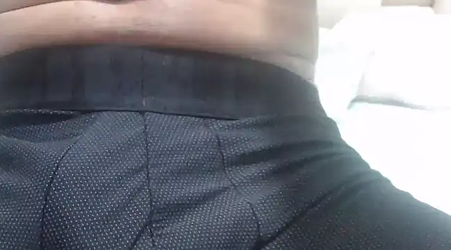 Snapshot of JhonTorres018 chatting on February 15, 2025, 1:21 am JhonTorres018 online show from February 15, 2025, 1:21 am