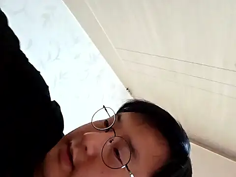 Snapshot of halu5400 chatting on February 15, 2026, 9:08 am halu5400 online show from February 15, 2026, 9:08 am