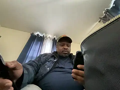 BlueNightsUncle online show from March 18, 2026, 3:37 pm