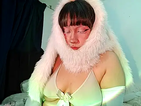 Snapshot of blue_katt chatting on March 11, 2025, 7:04 am blue katt online show from March 11, 2025, 7:04 am