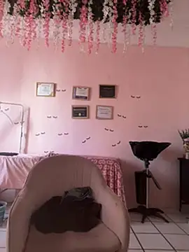 ed-hardy87 online show from February 17, 2025, 9:41 pm