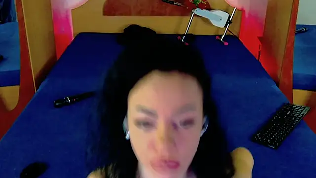 Snapshot of Sophie-Rosenfeld chatting on October 24, 2025, 5:31 pm Sophie-Rosenfeld online show from October 24, 2025, 5:31 pm