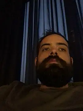 guccititi online show from April 15, 2026, 9:49 am