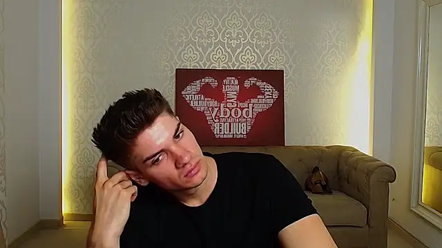 Snapshot of MaxKaiden chatting on September 15, 2025, 4:45 am MaxKaiden online show from September 15, 2025, 4:45 am