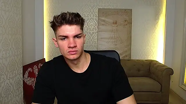 Snapshot of MaxKaiden chatting on October 7, 2025, 4:53 am MaxKaiden online show from October 7, 2025, 4:53 am