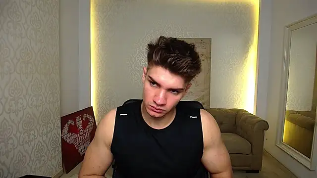 Snapshot of MaxKaiden chatting on October 13, 2025, 5:40 am MaxKaiden online show from October 13, 2025, 5:40 am