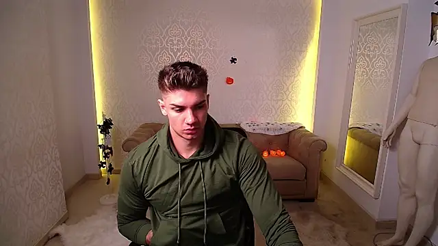 Snapshot of MaxKaiden chatting on October 19, 2025, 4:46 am MaxKaiden online show from October 19, 2025, 4:46 am