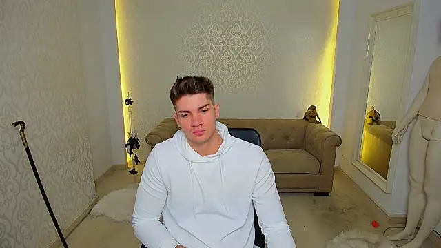 Snapshot of MaxKaiden chatting on November 12, 2025, 5:41 am MaxKaiden online show from November 12, 2025, 5:41 am