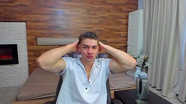 Snapshot of MaxKaiden chatting on March 10, 2026, 6:18 am MaxKaiden online show from March 10, 2026, 6:18 am