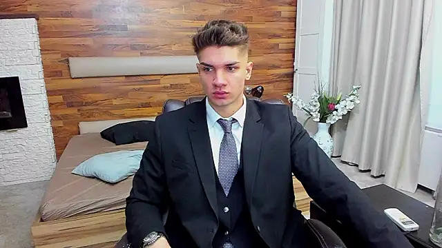 Snapshot of MaxKaiden chatting on March 14, 2026, 6:41 am MaxKaiden online show from March 14, 2026, 6:41 am