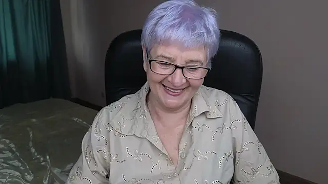 Snapshot of Sandra_Snowflake chatting on March 15, 2025, 10:57 am Sandra Snowflake online show from March 15, 2025, 10:57 am