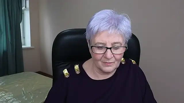 Snapshot of Sandra_Snowflake chatting on March 18, 2025, 6:57 am Sandra Snowflake online show from March 18, 2025, 6:57 am
