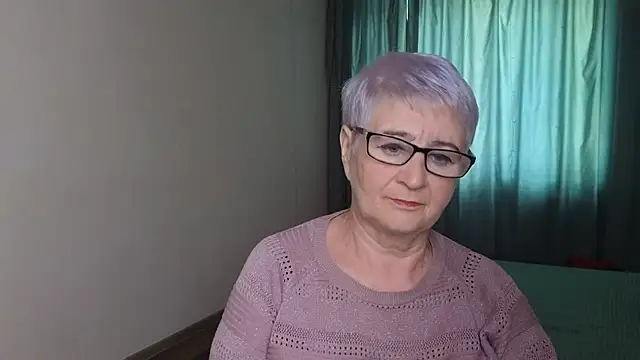 Snapshot of Sandra_Snowflake chatting on October 14, 2025, 11:11 am Sandra Snowflake online show from October 14, 2025, 11:11 am