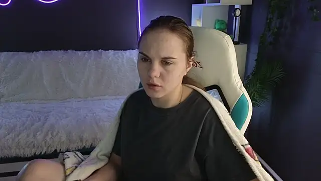 Dyna bae online show from September 15, 2025, 2:11 am