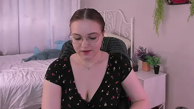 Rada Woods online show from March 19, 2025, 4:36 am