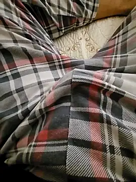 Snapshot of skiciyunis chatting on March 18, 2025, 1:20 pm skiciyunis online show from March 18, 2025, 1:20 pm