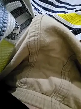 Snapshot of skiciyunis chatting on September 16, 2025, 7:48 pm skiciyunis online show from September 16, 2025, 7:48 pm