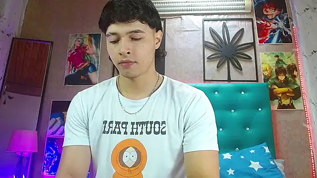 LiamAndrewzz online show from November 18, 2025, 3:38 pm