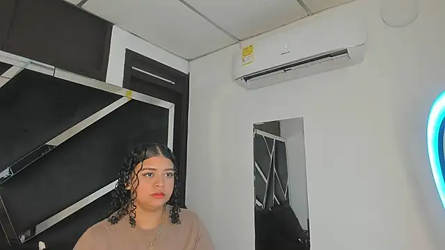 Rubyxht online show from September 30, 2025, 12:43 pm