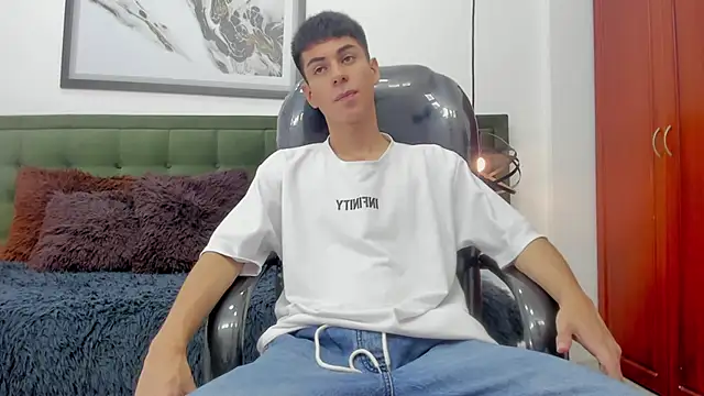 Snapshot of Johann_sex chatting on February 25, 2026, 5:22 pm Johann sex online show from February 25, 2026, 5:22 pm