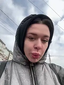 AlishaPrettyBlade online show from March 19, 2026, 5:11 am