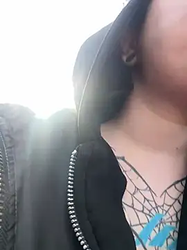 AlishaPrettyBlade online show from March 27, 2026, 8:26 am