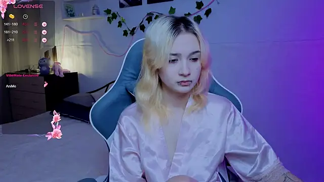 Nasy online show from September 15, 2025, 5:24 pm