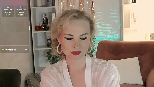 Sandra Kind online show from January 19, 2026, 5:33 am