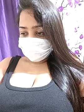 COZY ROZI online show from September 17, 2025, 5:36 pm