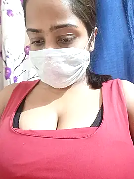 COZY ROZI online show from October 19, 2025, 2:18 pm