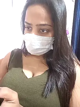 COZY ROZI online show from November 22, 2025, 11:53 am