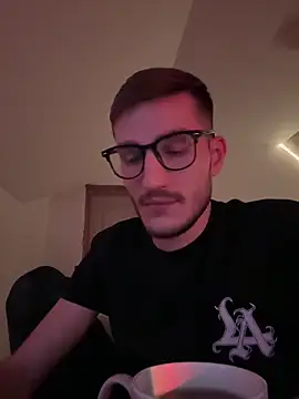 yoyoboy988 online show from March 19, 2025, 9:05 pm