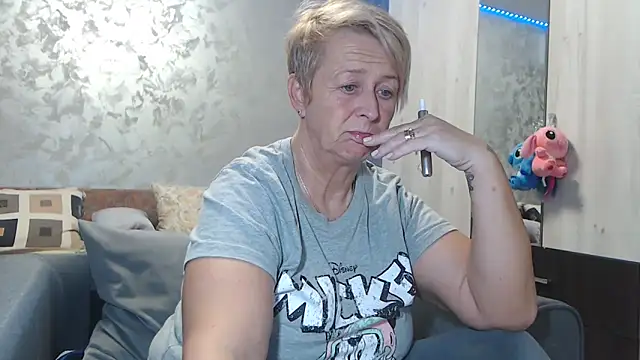 RosesandLillies online show from February 16, 2026, 6:15 pm