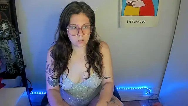 Rosiee69  online show from April 25, 2026, 5:10 pm