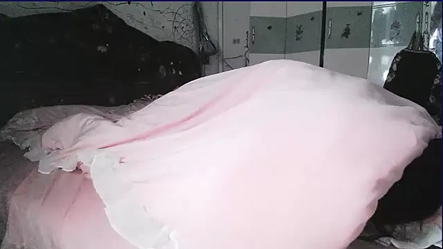 hebe-02 online show from November 11, 2025, 11:49 pm