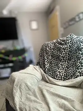 HTXBELLE online show from March 27, 2026, 8:52 pm