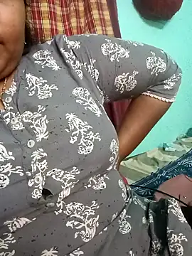 dianaduskygirl online show from February 24, 2025, 6:04 pm