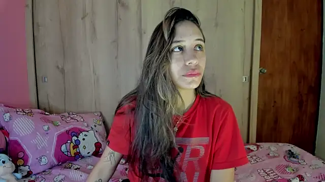Snapshot of TANIA_06 chatting on June 15, 2026, 1:13 pm TANIA 06 online show from June 15, 2026, 1:13 pm