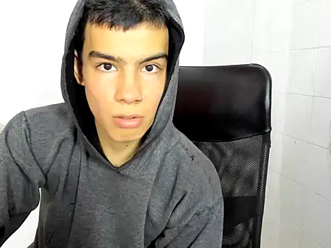 seigfried0 online show from March 2, 2025, 7:12 pm