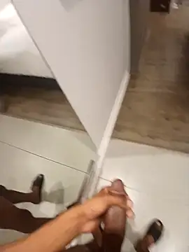 Thomashick002 online show from September 8, 2025, 7:24 pm