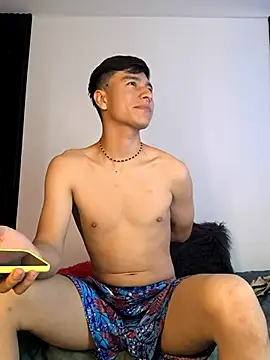 Snapshot of Andres_Sebas chatting on February 20, 2025, 8:25 pm Andres Sebas online show from February 20, 2025, 8:25 pm