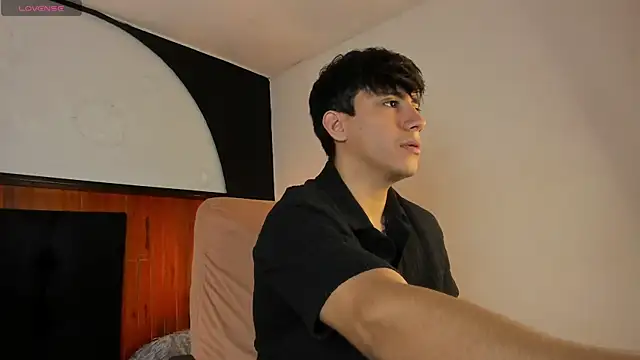 Snapshot of Allex_Cano chatting on January 17, 2026, 2:00 pm Allex Cano online show from January 17, 2026, 2:00 pm