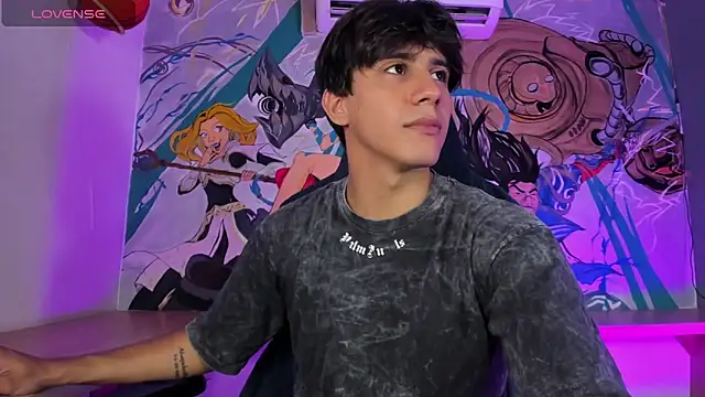 Snapshot of Allex_Cano chatting on February 17, 2026, 8:26 pm Allex Cano online show from February 17, 2026, 8:26 pm